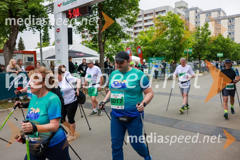 42. Maraton treh src, teki