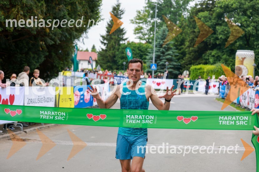 42. Maraton treh src, teki