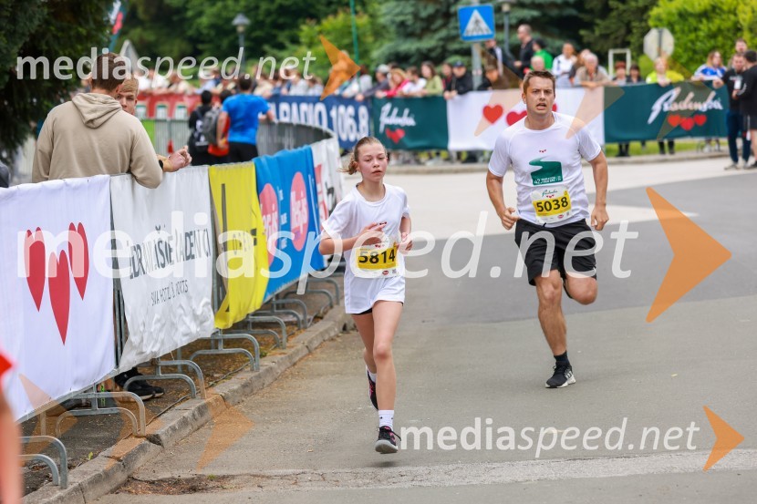  Pika Breznik;  Gregor Lamovšek42. Maraton treh src, teki