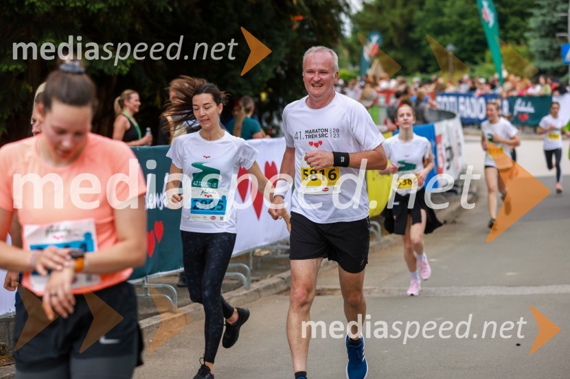 42. Maraton treh src, teki