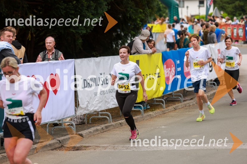 42. Maraton treh src, teki