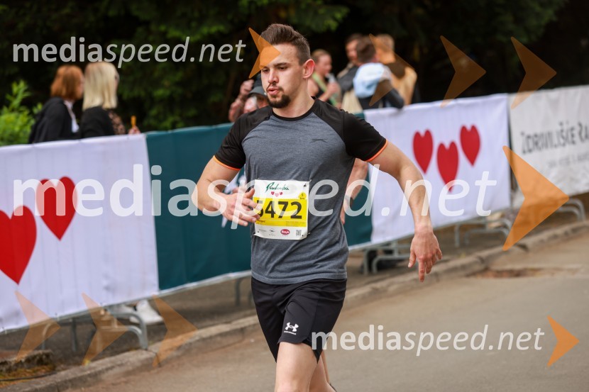 42. Maraton treh src, teki