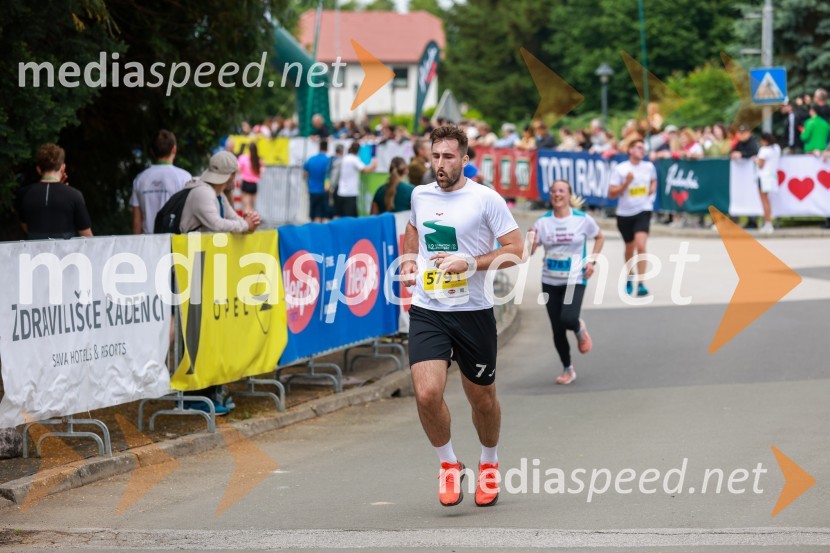 42. Maraton treh src, teki
