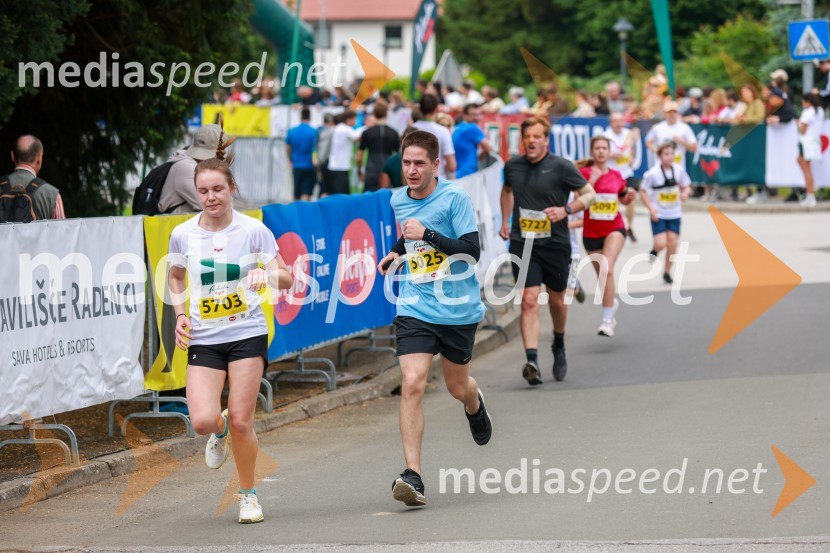 42. Maraton treh src, teki
