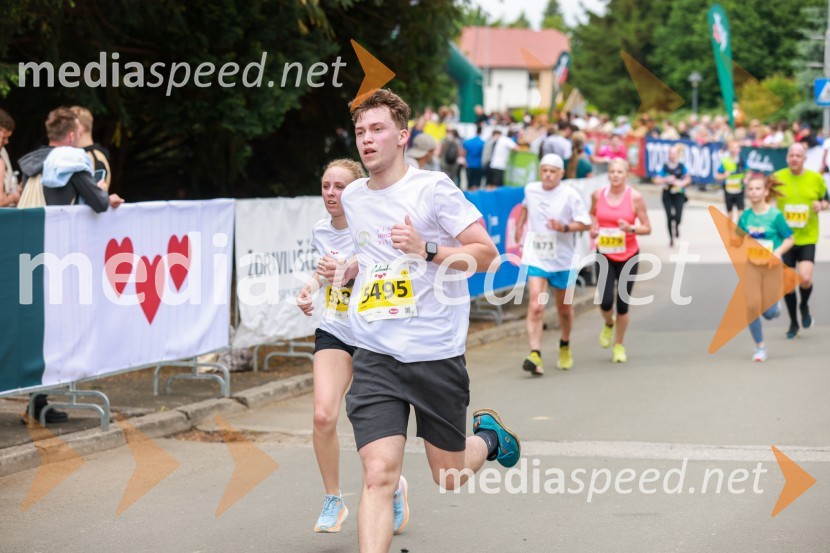 42. Maraton treh src, teki