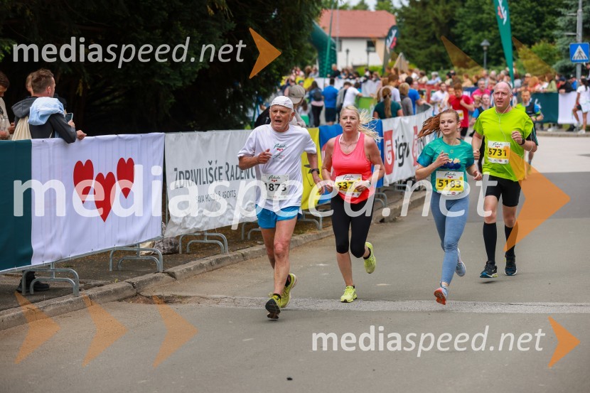 42. Maraton treh src, teki