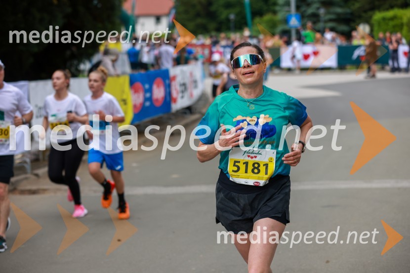 42. Maraton treh src, teki