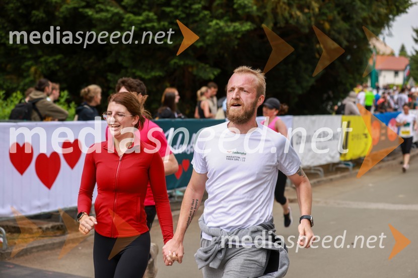 42. Maraton treh src, teki