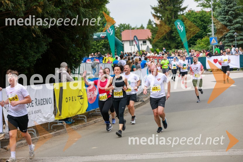42. Maraton treh src, teki