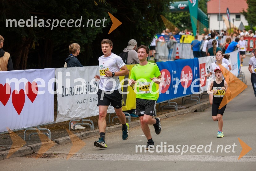 42. Maraton treh src, teki