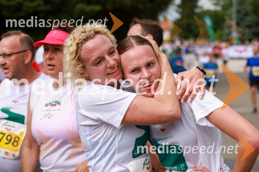 42. Maraton treh src, teki