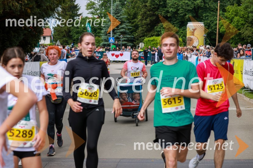 42. Maraton treh src, teki
