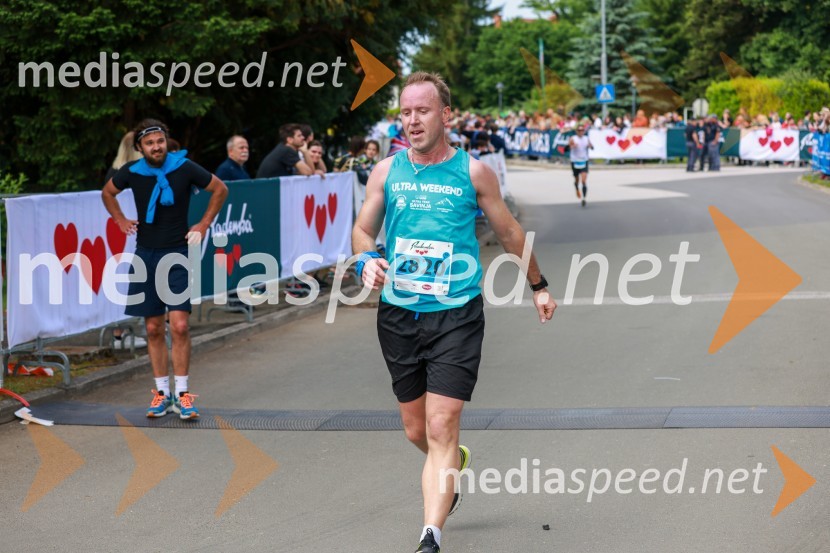 42. Maraton treh src, teki