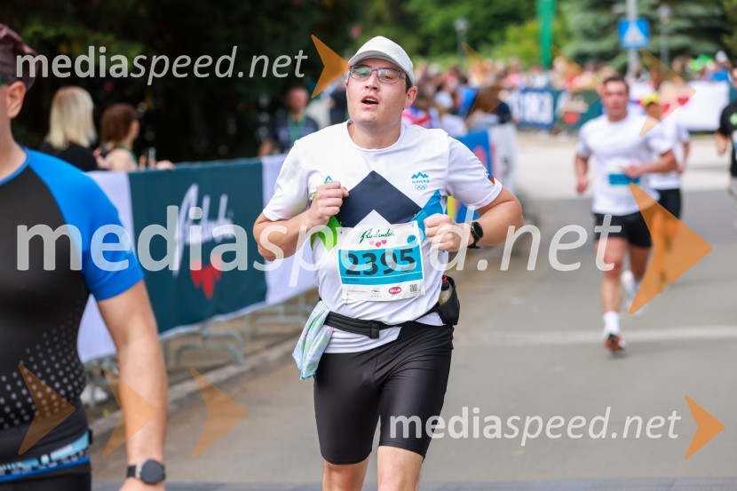 42. Maraton treh src, teki