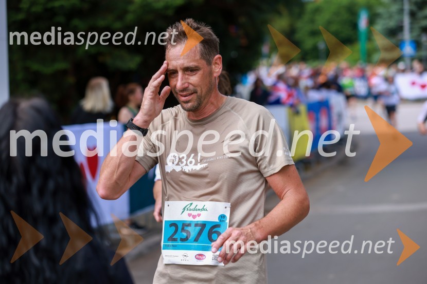 42. Maraton treh src, teki