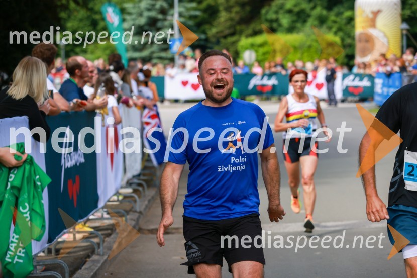 42. Maraton treh src, teki