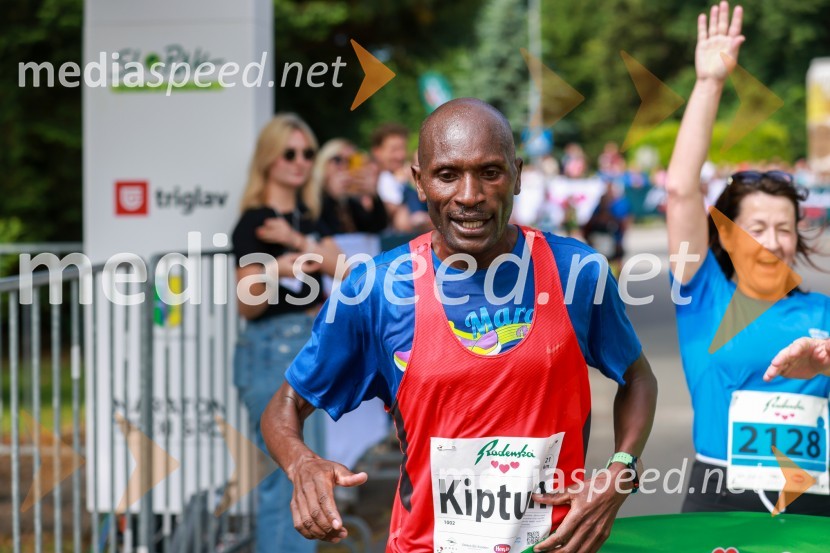 42. Maraton treh src, teki