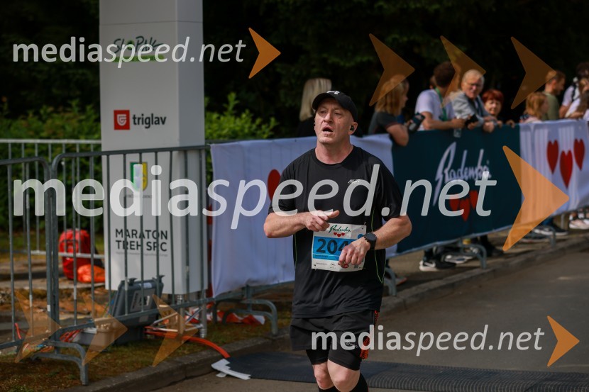 42. Maraton treh src, teki