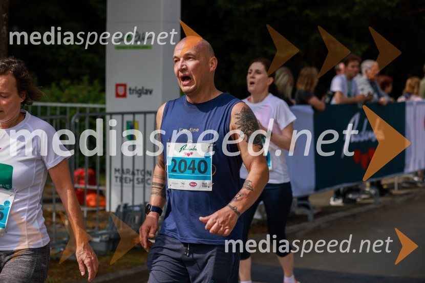 42. Maraton treh src, teki