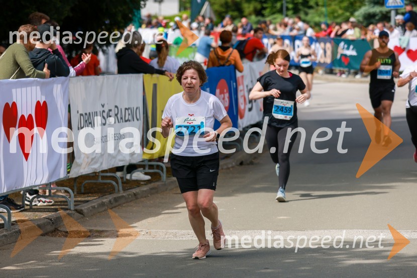 42. Maraton treh src, teki