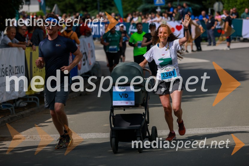 42. Maraton treh src, teki