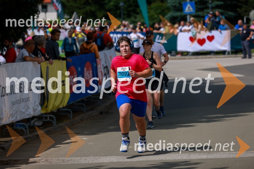 42. Maraton treh src, teki