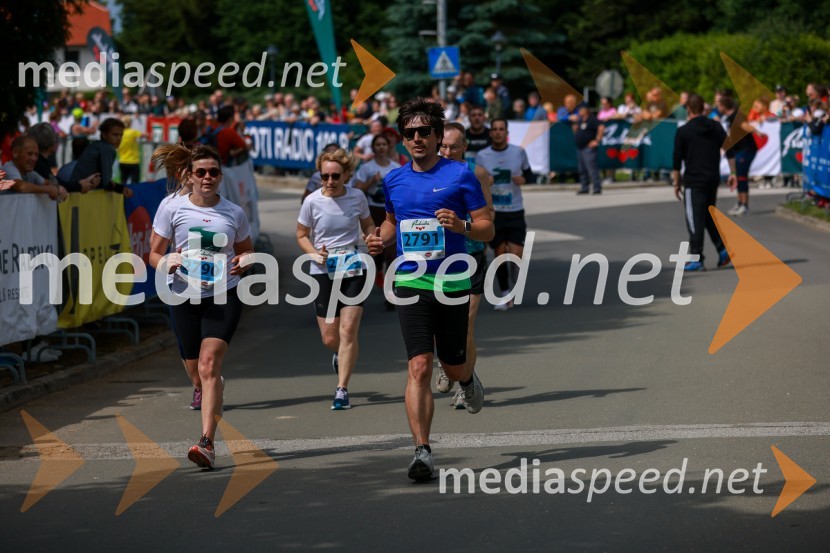 42. Maraton treh src, teki