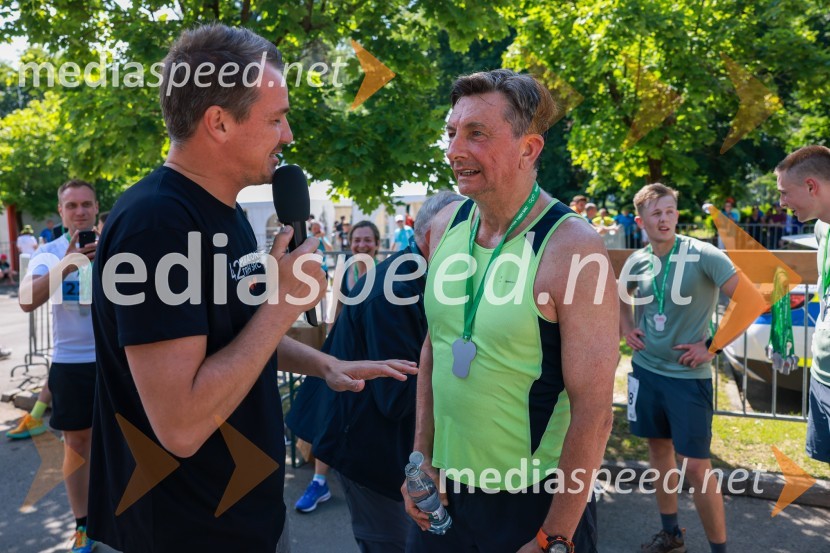 Mitja Šeško, moderator prireditev ;  Borut Pahor, nekdanji predsednik Republike Slovenije42. Maraton treh src, teki