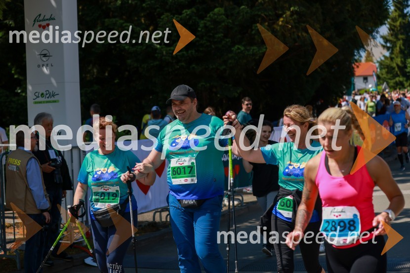 42. Maraton treh src, teki