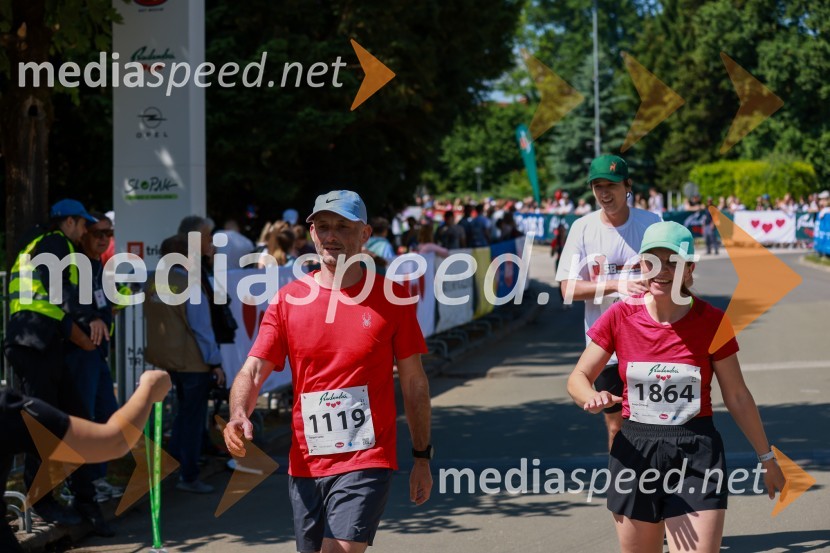  Danijel Cvetko;  Sanja Žmegač42. Maraton treh src, teki
