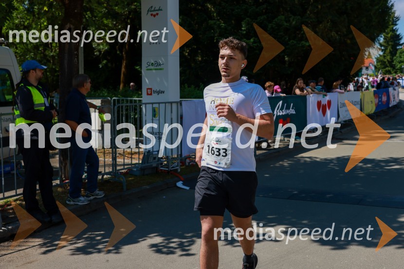 42. Maraton treh src, teki