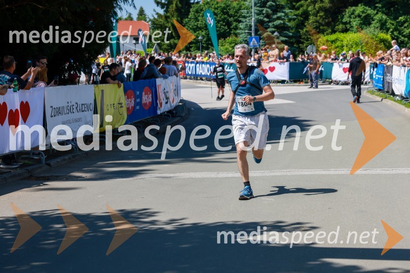 42. Maraton treh src, teki