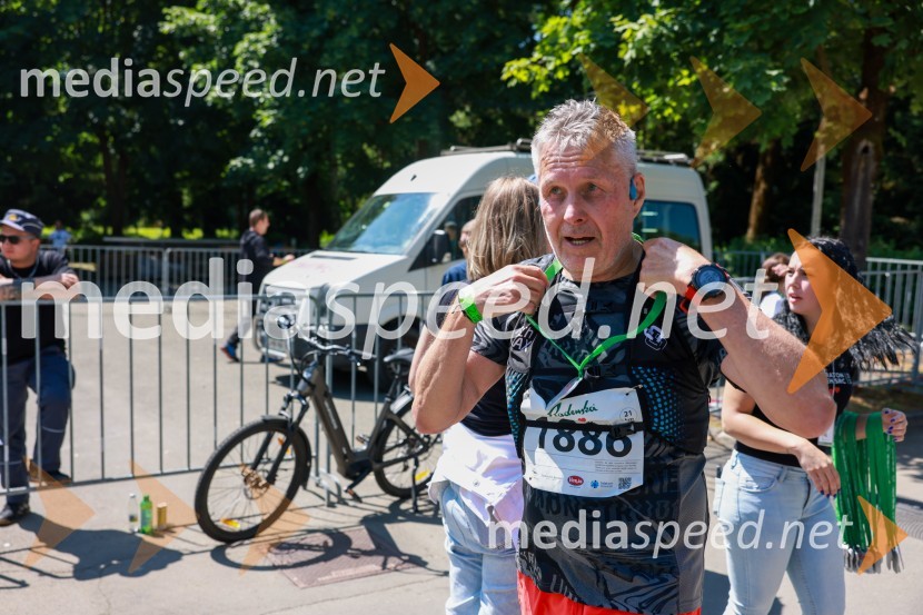  Bojan Požar, novinar42. Maraton treh src, teki