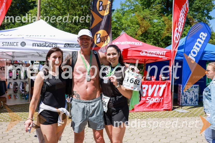  Andreja  Vozlič;   Branko Nikolić;  Špela Čavničar, Pohorska trail banda42. Maraton treh src, teki