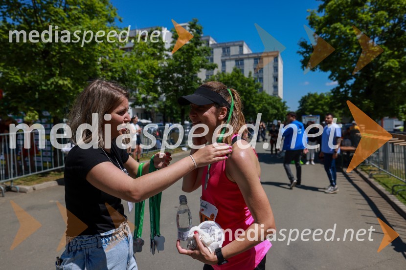 42. Maraton treh src, teki