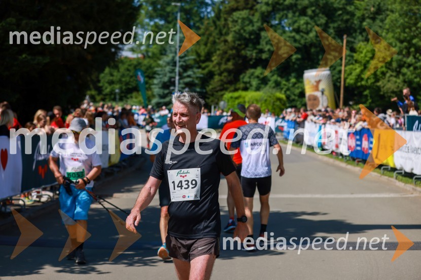 42. Maraton treh src, teki