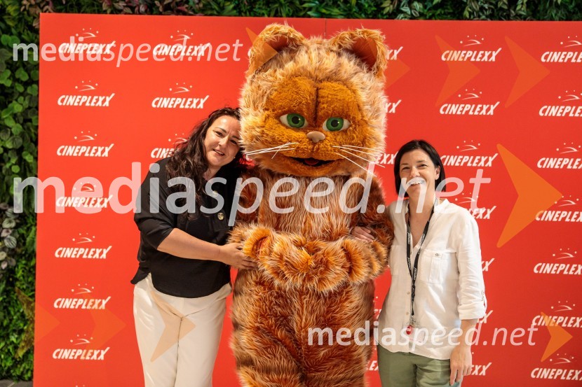  ... ;  Andreja Purger, marketing CineplexxPremiera filma najbolj popularnega oranžnega mačka Garfield v Cineplexx Ljubljana