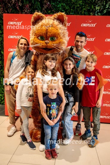  ... ;  ... ;  ... ;  ... ;  ... ;  ... ;  Mija ŠvabPremiera filma najbolj popularnega oranžnega mačka Garfield v Cineplexx Ljubljana