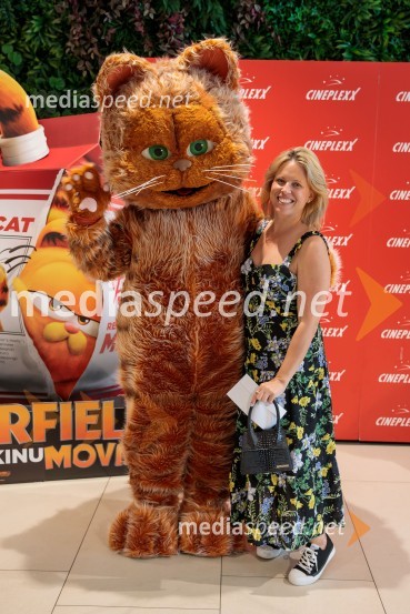  Manja Stević, voditeljica, Jutro na PlanetuPremiera filma najbolj popularnega oranžnega mačka Garfield v Cineplexx Ljubljana