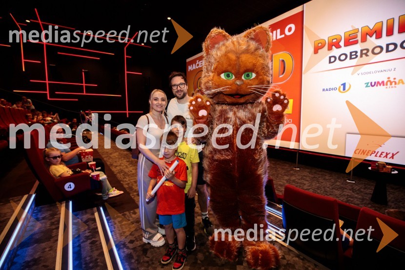  Ana Žontar Kristanc, kuharica, avtorica knjig;  Liam Kristanc;  Timon Kristanc;  Kristijan KristancPremiera filma najbolj popularnega oranžnega mačka Garfield v Cineplexx Ljubljana