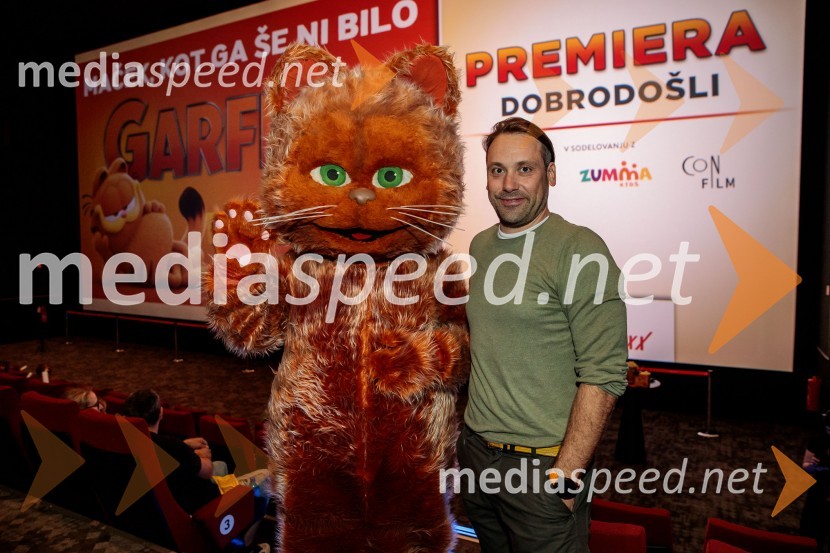  Rok Kunaver, igralecPremiera filma najbolj popularnega oranžnega mačka Garfield v Cineplexx Ljubljana