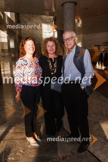  Barbara Simčič Veličkov,  vodja programa, SNG Nova Gorica;  Alenka Matoh;  Bine Matoh, upokojeni igralec SNG Nova Gorica in prejemnik Borštnikovega prstanaKoncert ob 30-letnici gledališke hiše in 20-letnici statusa narodnega gledališča Nova Gorica