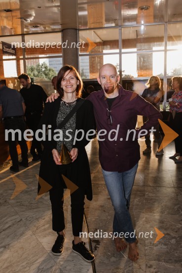  ... ;  Blaž Erzetič, fotograf in grafični oblikovalecKoncert ob 30-letnici gledališke hiše in 20-letnici statusa narodnega gledališča Nova Gorica