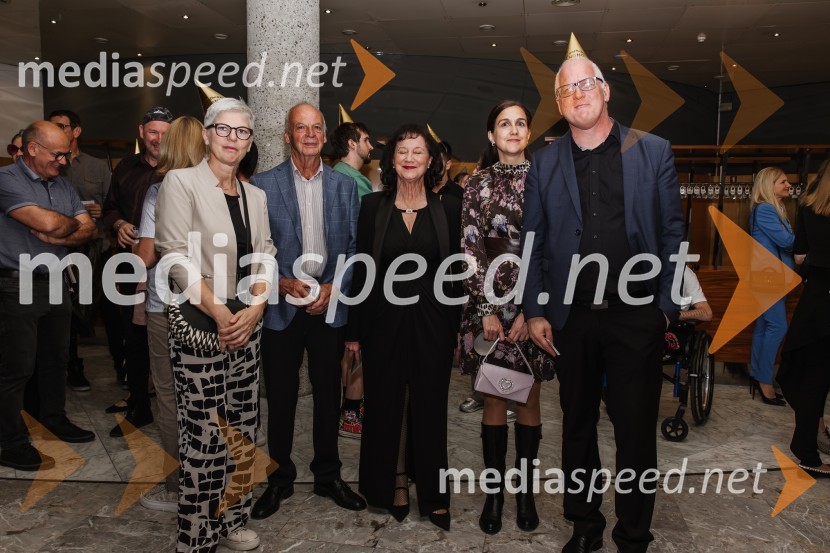  Mirjam Drnovšček, direktorica, SNG Nova Gorica;  ... ;  Damjana  Pavlica, svetnica MO Nova Gorica ;  ... ;  ... Koncert ob 30-letnici gledališke hiše in 20-letnici statusa narodnega gledališča Nova Gorica