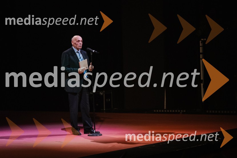  Sergij Pelhan, nekdanji direktor SNG Nova GoricaKoncert ob 30-letnici gledališke hiše in 20-letnici statusa narodnega gledališča Nova Gorica