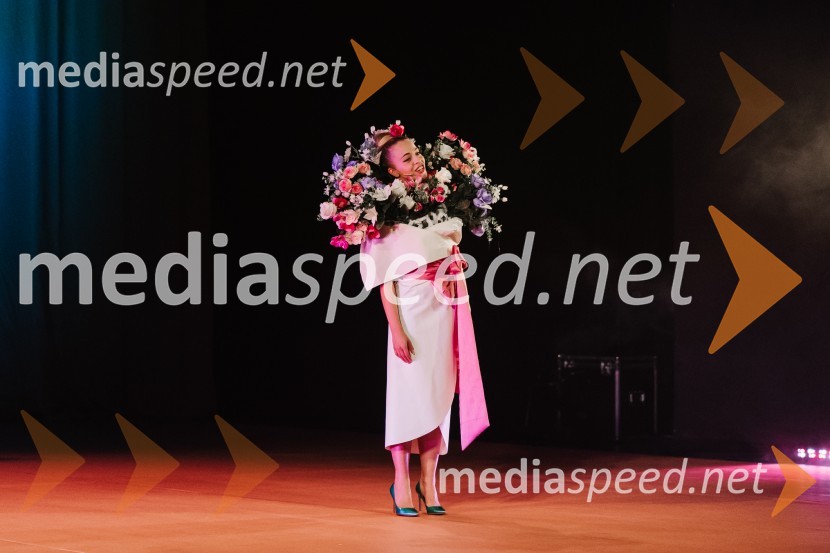  Lara Fortuna, igralkaKoncert ob 30-letnici gledališke hiše in 20-letnici statusa narodnega gledališča Nova Gorica