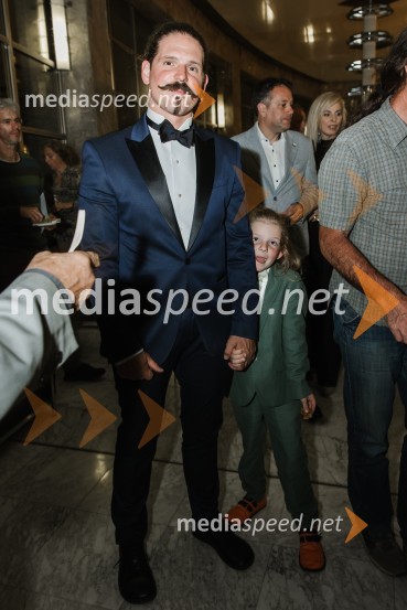  Andrej Vrhovnik, kostumografKoncert ob 30-letnici gledališke hiše in 20-letnici statusa narodnega gledališča Nova Gorica