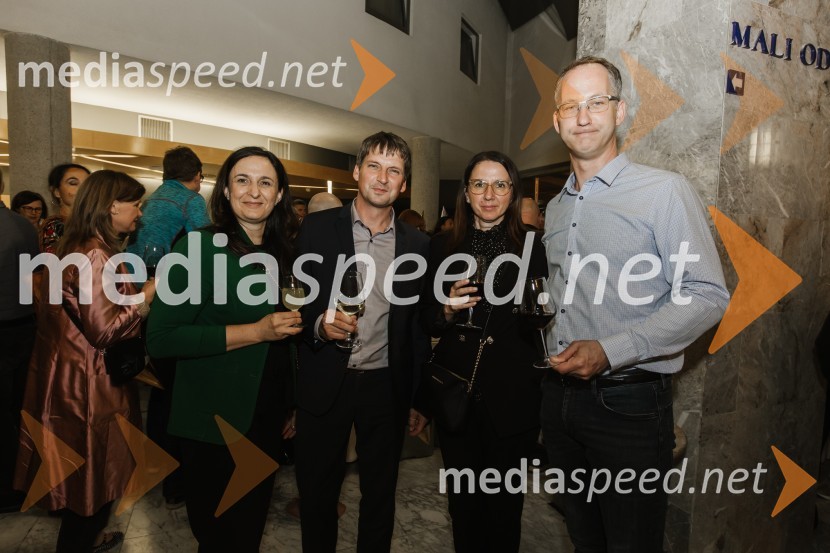  ... ;  Anton Harej, podžupan Mestne občine Nova Gorica;  Maja Troha;   Goran Troha Žvokelj, nekdanji vodja računovodstva SNG Nova GoricaKoncert ob 30-letnici gledališke hiše in 20-letnici statusa narodnega gledališča Nova Gorica