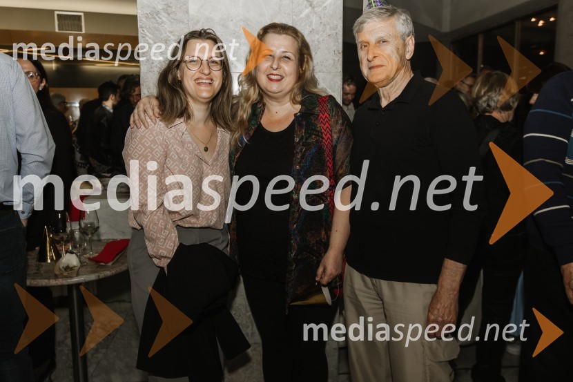  Tereza  Gregorič, dramaturginja;  Eva Slokar;  ... Koncert ob 30-letnici gledališke hiše in 20-letnici statusa narodnega gledališča Nova Gorica