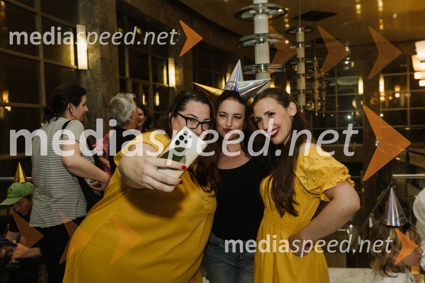  Ana Facchini, igralka;  Urška Taufer, igralka;  Patrizia  Jurinčič Finžgar, igralkaKoncert ob 30-letnici gledališke hiše in 20-letnici statusa narodnega gledališča Nova Gorica